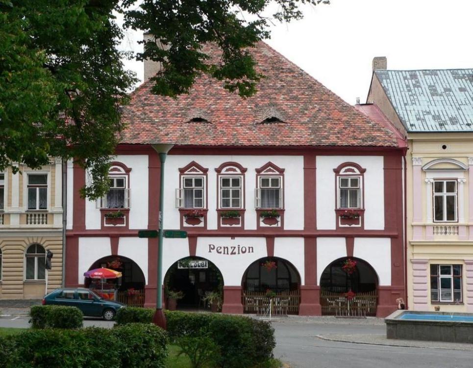Restaurace A Penzion Podloubi Opočno Kültér fotó